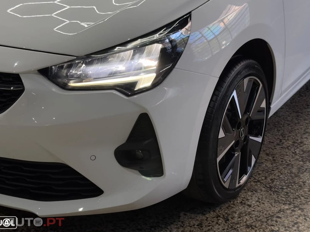 Opel Corsa-E GS Line