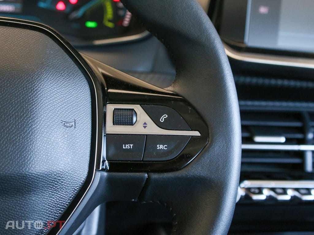 Peugeot E-208 50 kWh Active