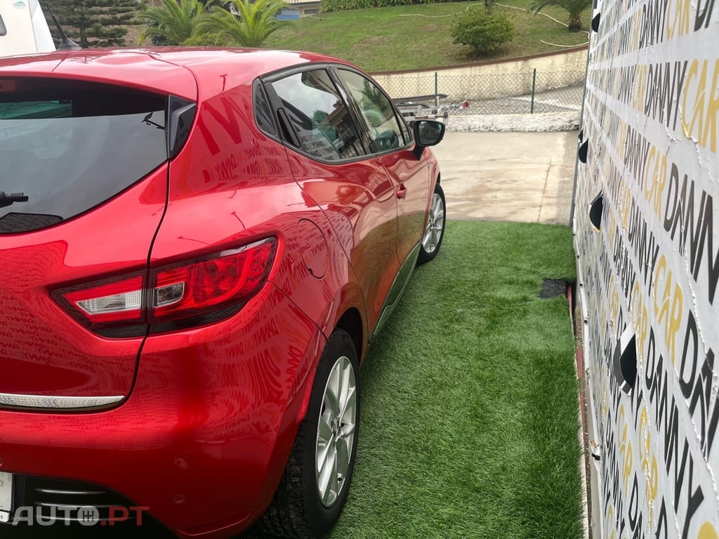 Renault Clio (Energy) TCe 90 Start & Stop LIMITED