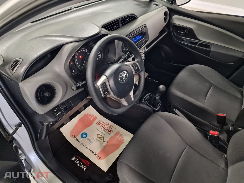 Toyota Yaris 1.0 VVT-I ACTIVE
