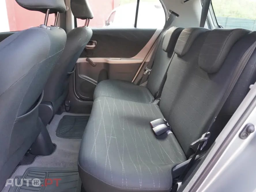 Toyota Yaris 1.0 VVT-i Sol High Pack MMT