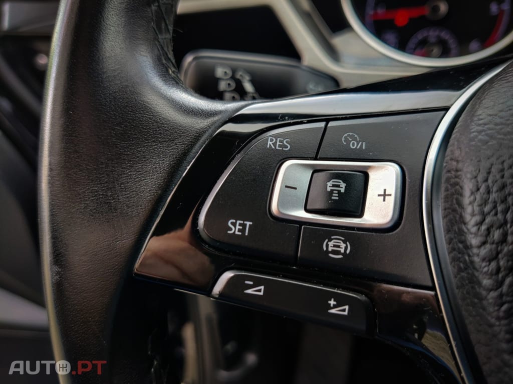 Volkswagen Touran 1.6 TDI Confortline DSG