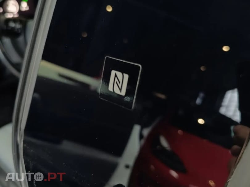 Honda e Advance (17")