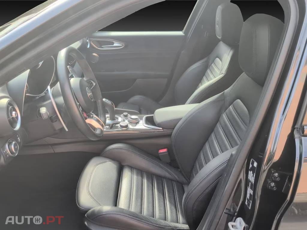 Alfa Romeo Giulia 2.9 Bi-Turbo Quadrifoglio AT8
