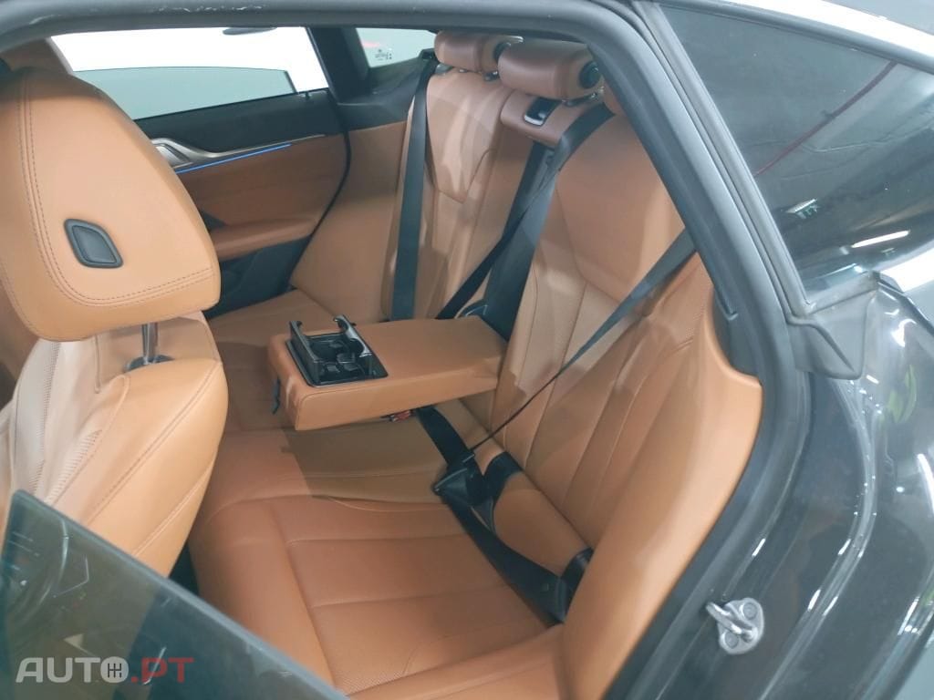 BMW i4 eDrive40 Desportiva M