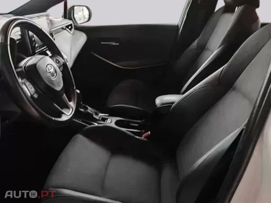 Toyota Corolla Touring Sports 1.8 Hybrid Comfort Sport