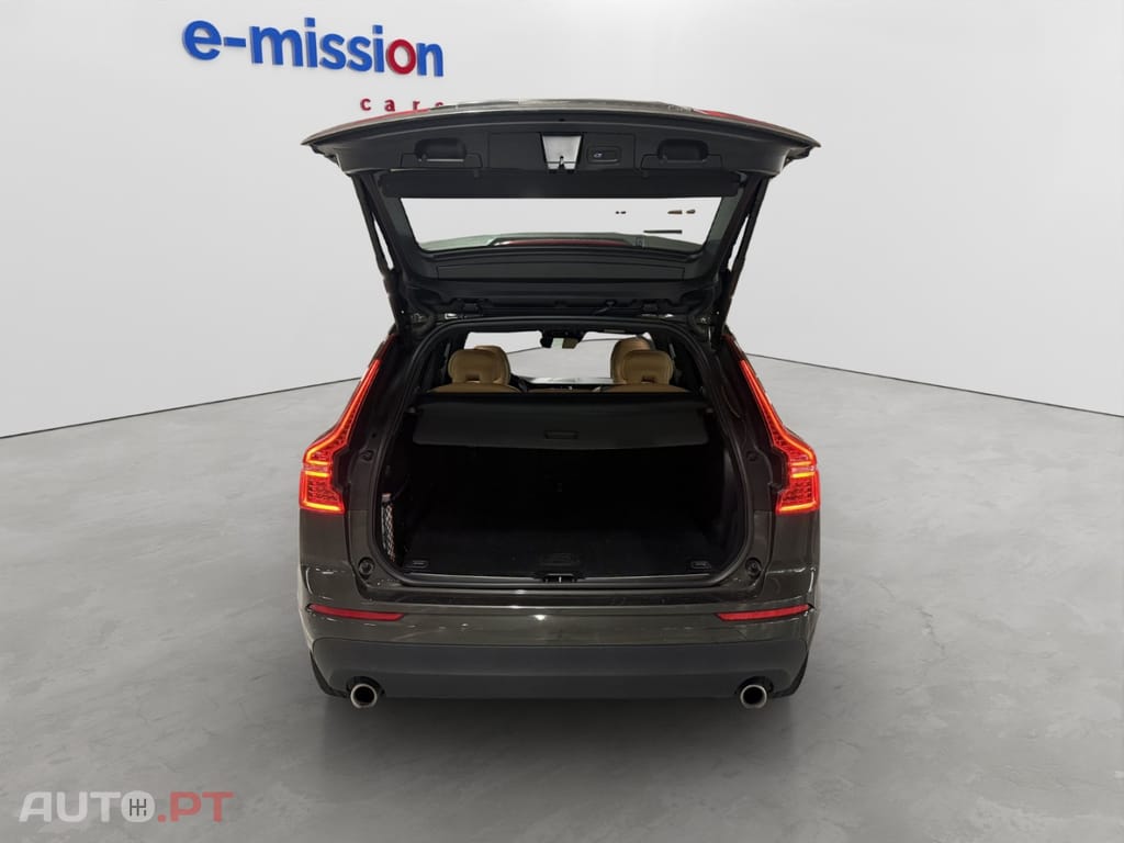 Volvo XC60 2.0 T8 PHEV Momentum AWD