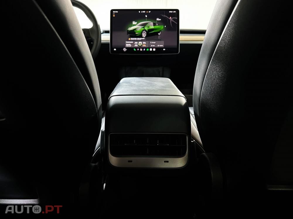 Tesla Model Y Long Range Dual Motor AWD