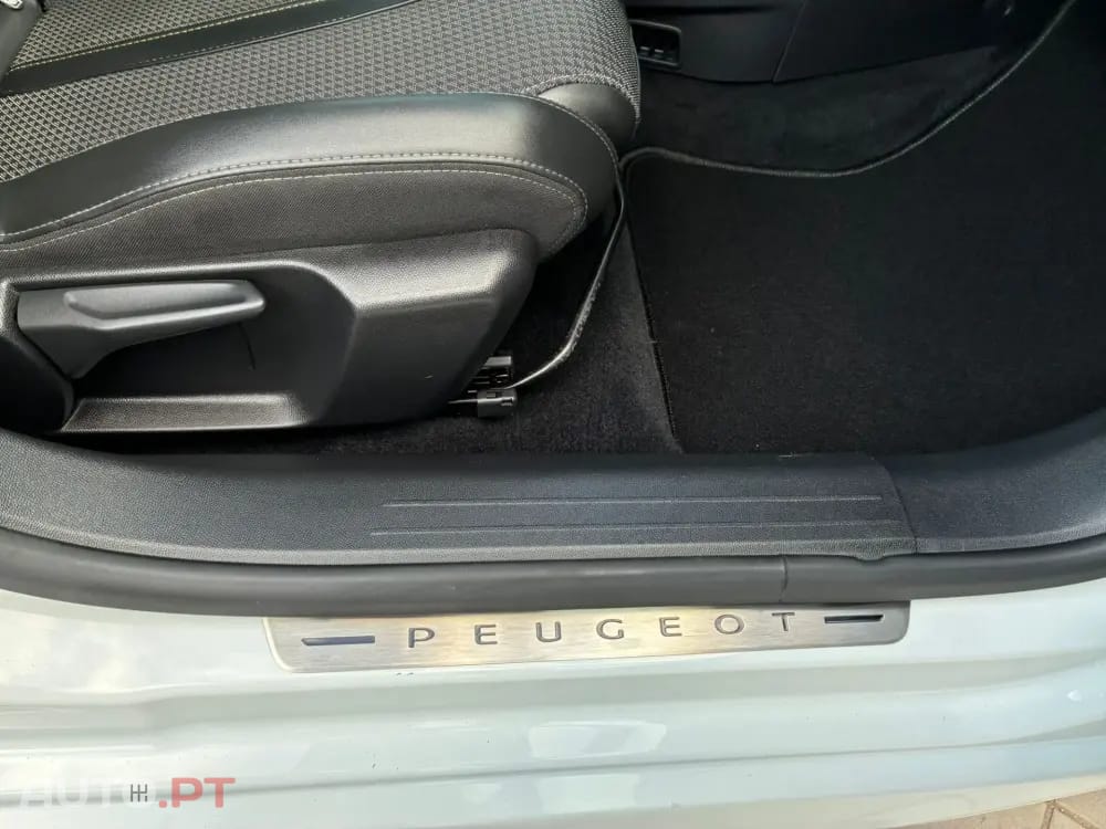 Peugeot E-208 50 kWh GT Line