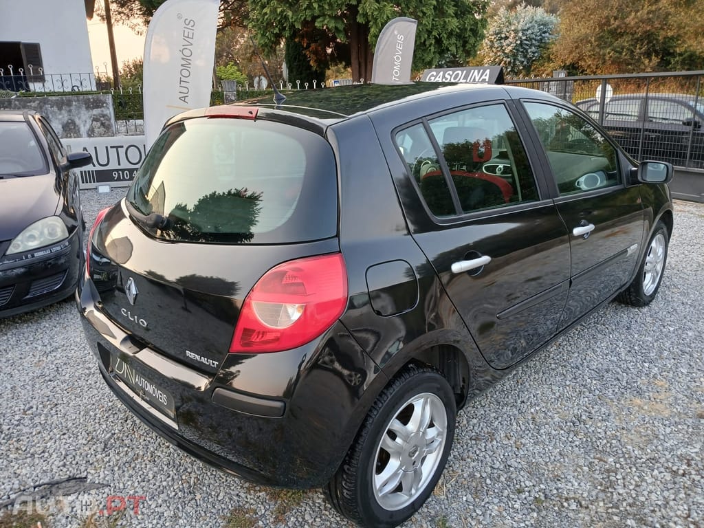 Renault Clio 1.2 16v Rip Curl
