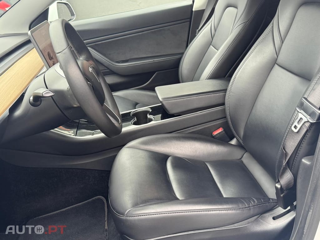 Tesla Model 3 Long-Range Dual Motor AWD