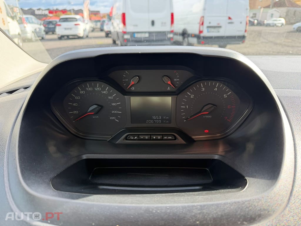 Peugeot Partner 1.6 BlueHDi L1 Premium 3L