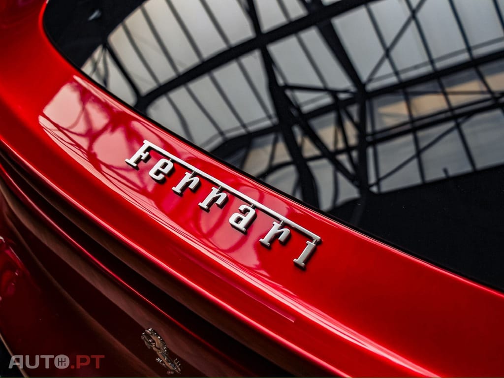 Ferrari Purosangue FULL CARBON
