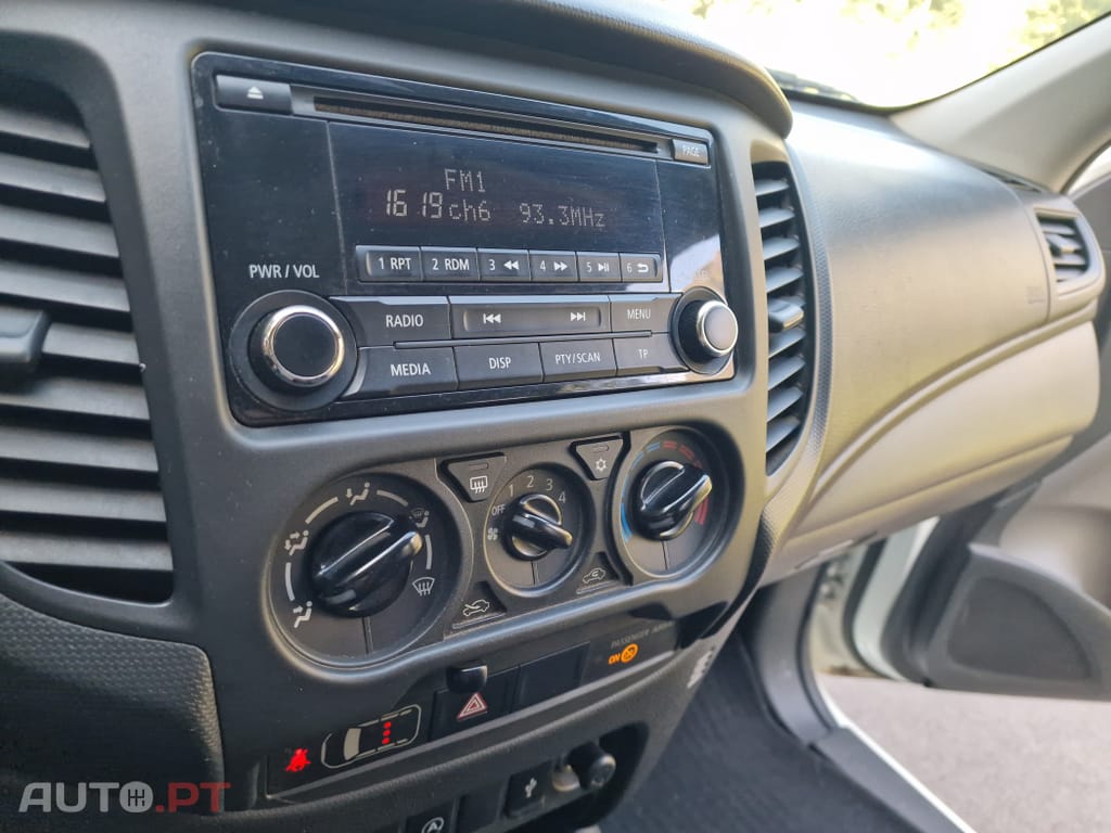 Mitsubishi L200 2.3 DI-D CD Invite 2WD