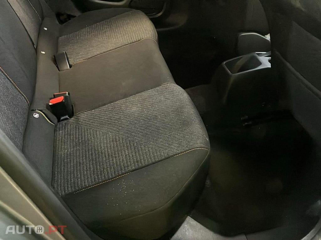 Peugeot 208 1.2 Hybrid Allure e-DCS6