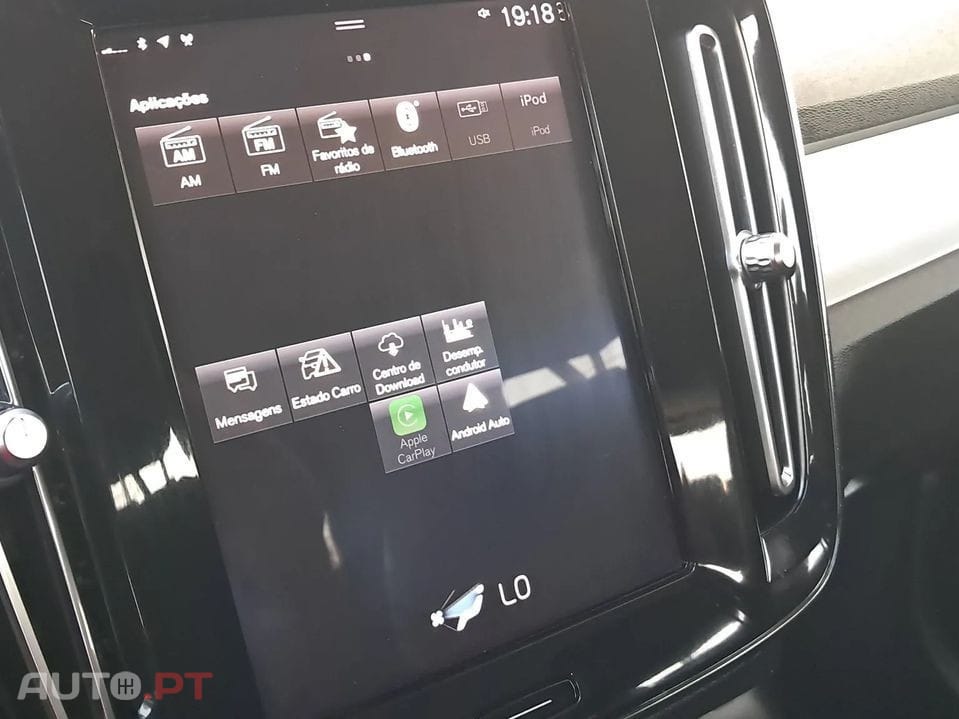 Volvo XC40 2.0 D3 Momentum Plus