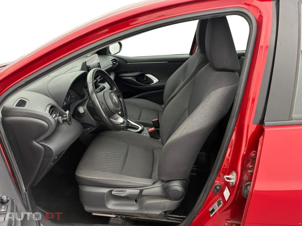 Toyota Yaris Pro 1.5 HDF MY21 Dynamic Business