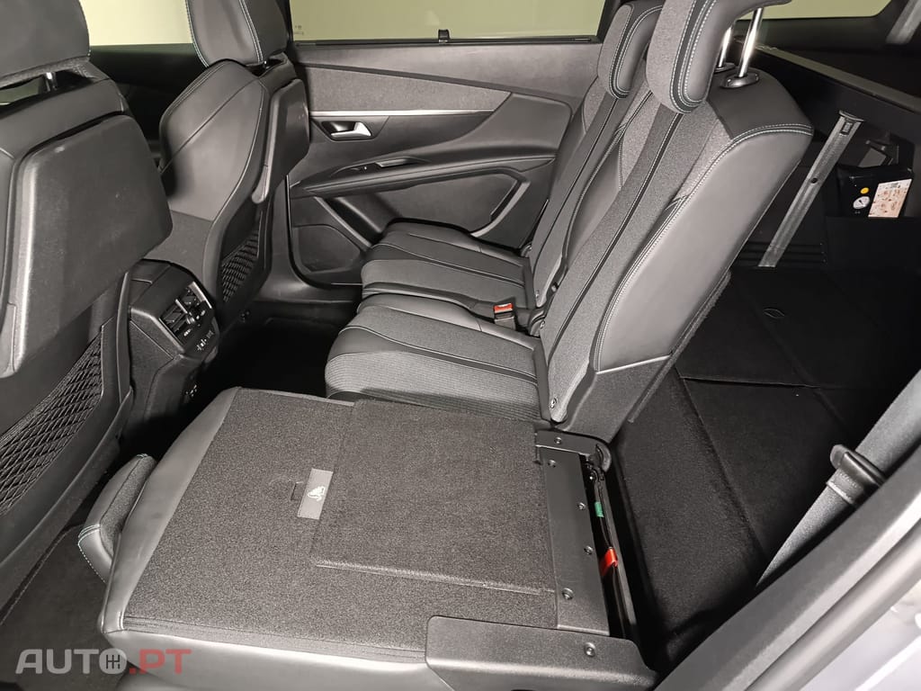 Peugeot 5008 1.5 BlueHDi Allure 7Lug.