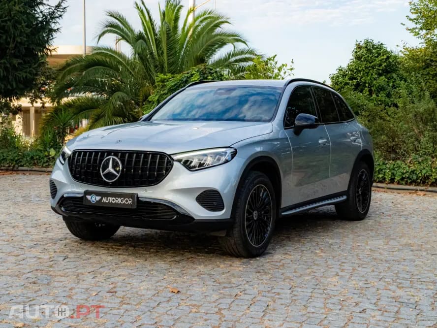 Mercedes-Benz GLC 300 e 4Matic 9G-TRONIC AMG Line Advanced