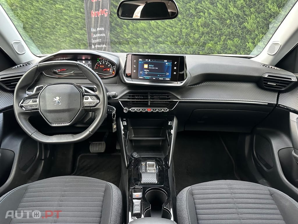 Peugeot 2008 1.2 PureTech Active Pack EAT8