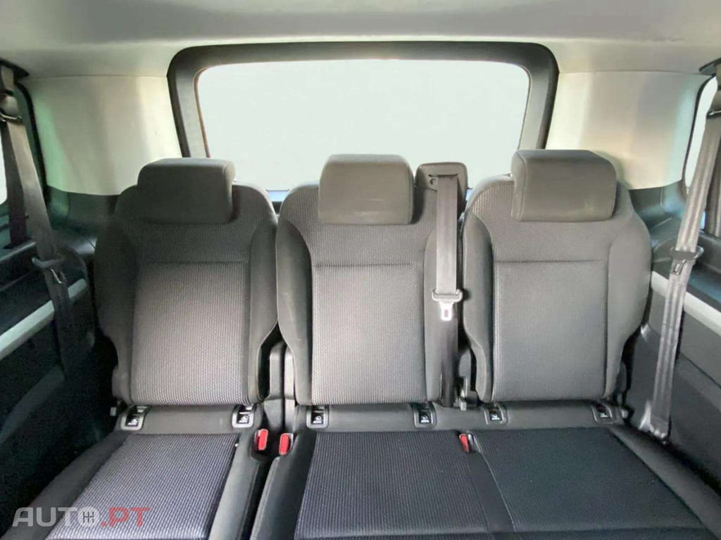 Peugeot Traveller 2.0 BlueHDi L2H1 Active Standard EAT8