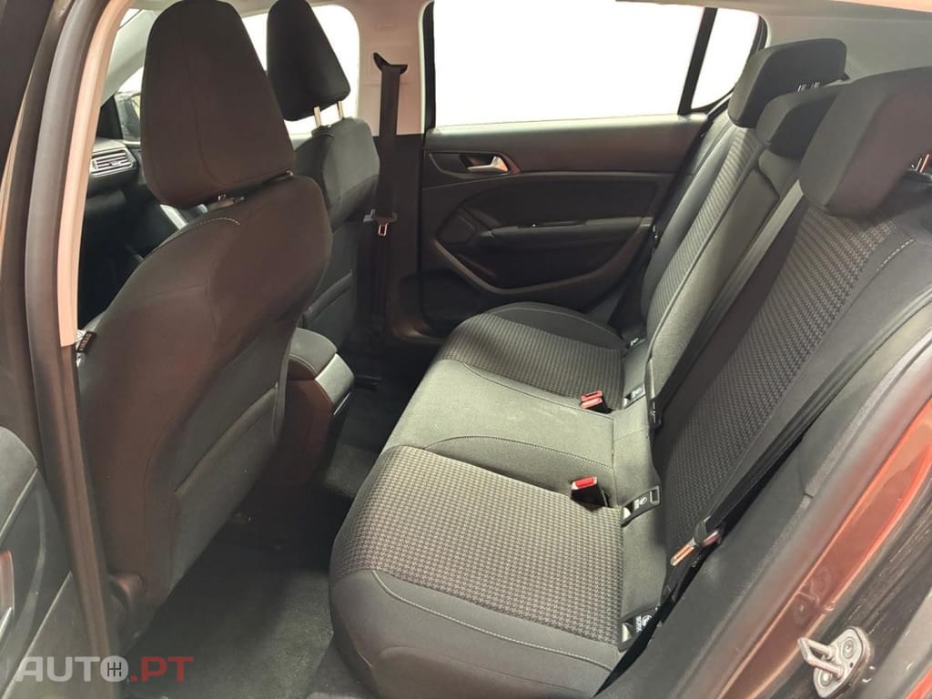 Peugeot 308 1.5 BlueHDi Active Pack EAT8