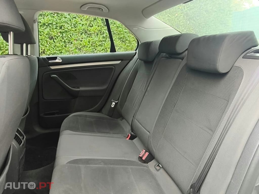 Volkswagen Jetta 1.9 TDi Confortline