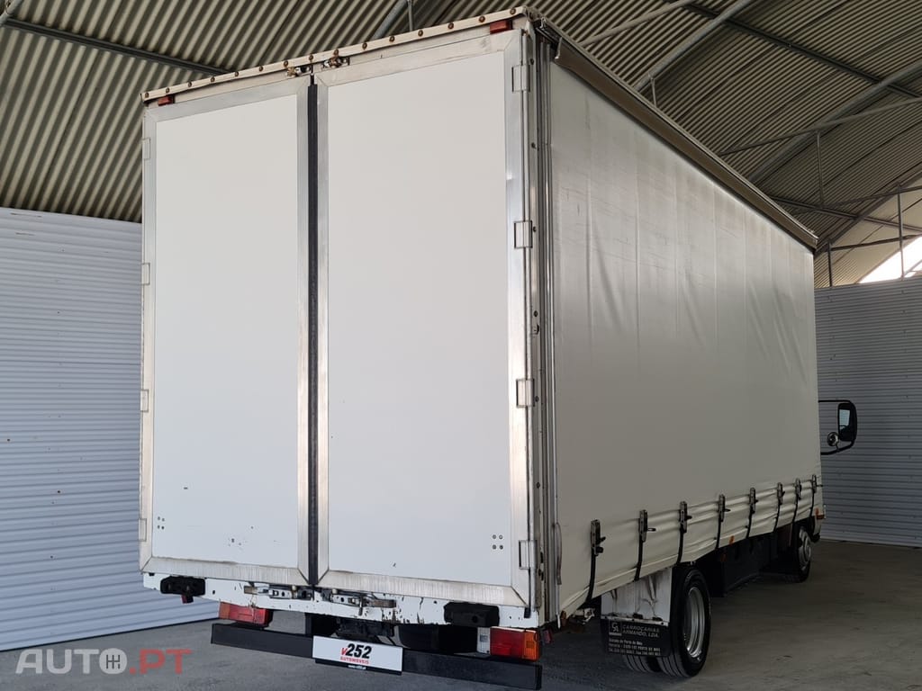 Toyota Dyna Contentor Lona Tipo TIR