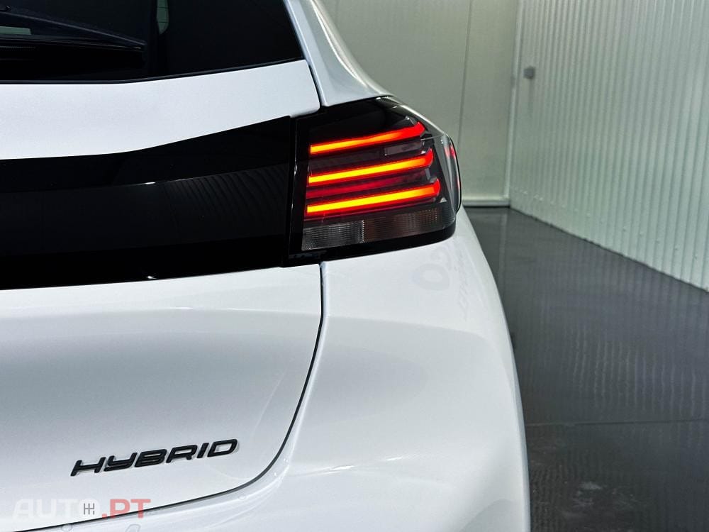 Peugeot 208 1.2 Hybrid Allure e-DCS6
