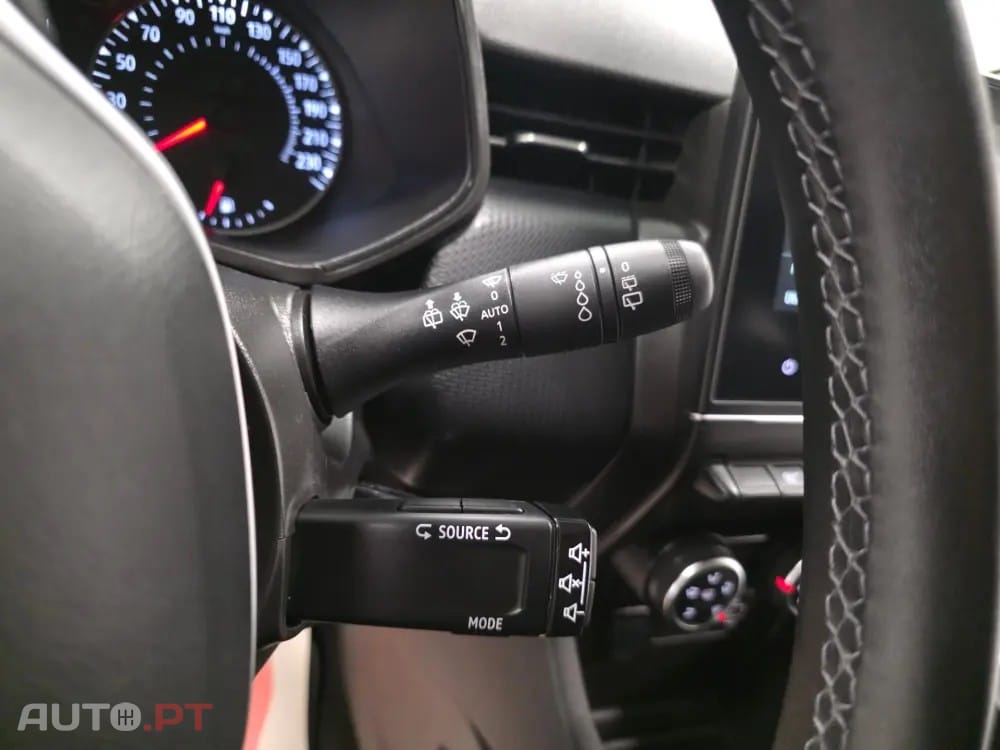 Renault Clio 1.0 TCe Evolution — fotografia 93