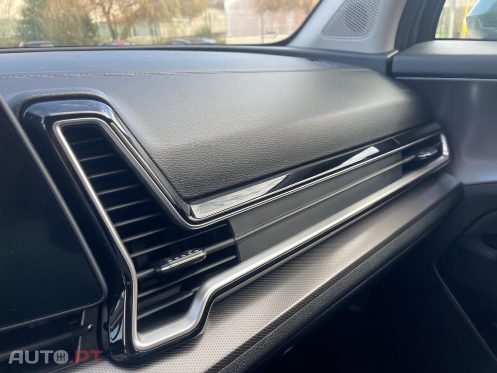 Kia Sportage 1.6 T-GDi HEV+SRF Tech