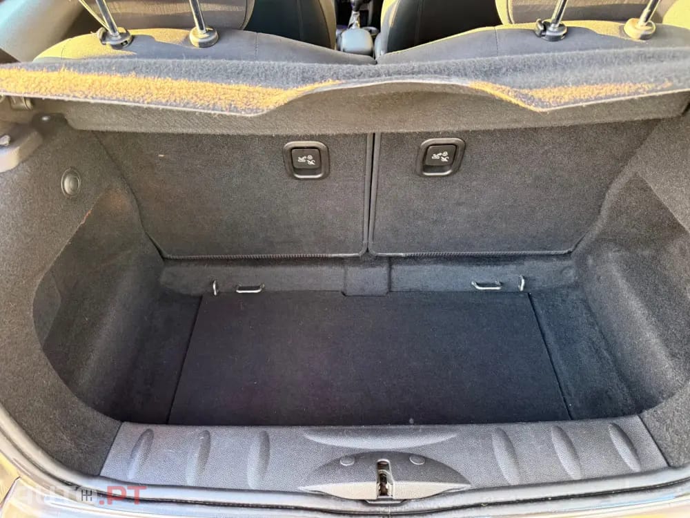 MINI Cooper Cooper D