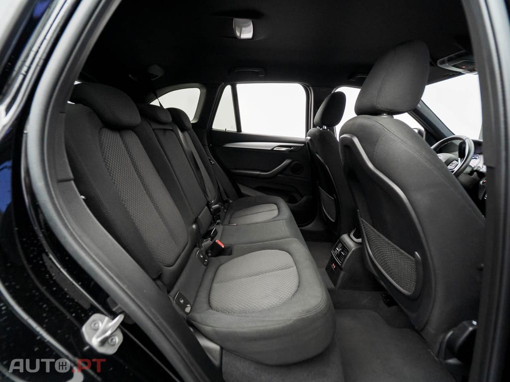 BMW X1 25 e xDrive Corporate Edition