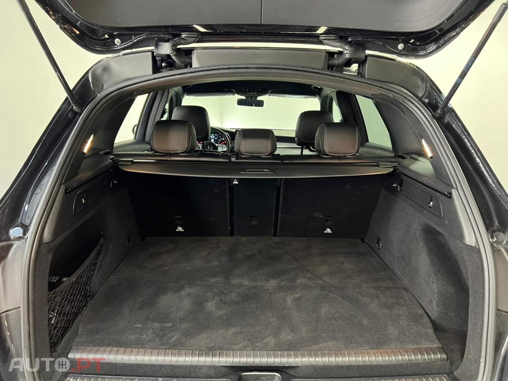 Mercedes-Benz GLC 300 e 4MATIC AMG Line