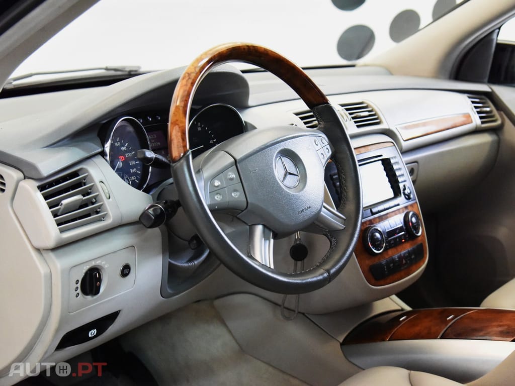 Mercedes-Benz R 320 CDi 4-Matic