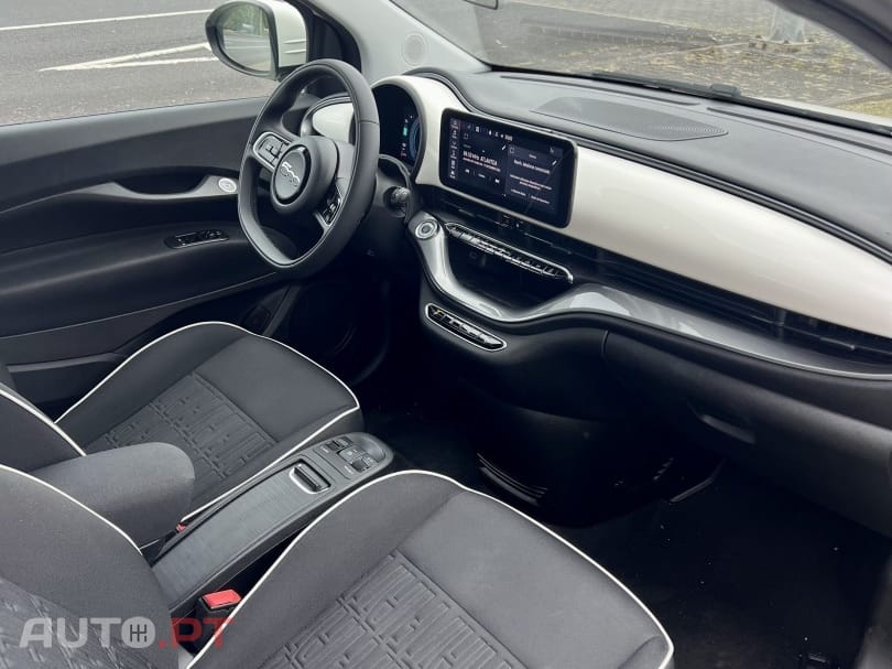 Fiat 500e 42 kWh Icon