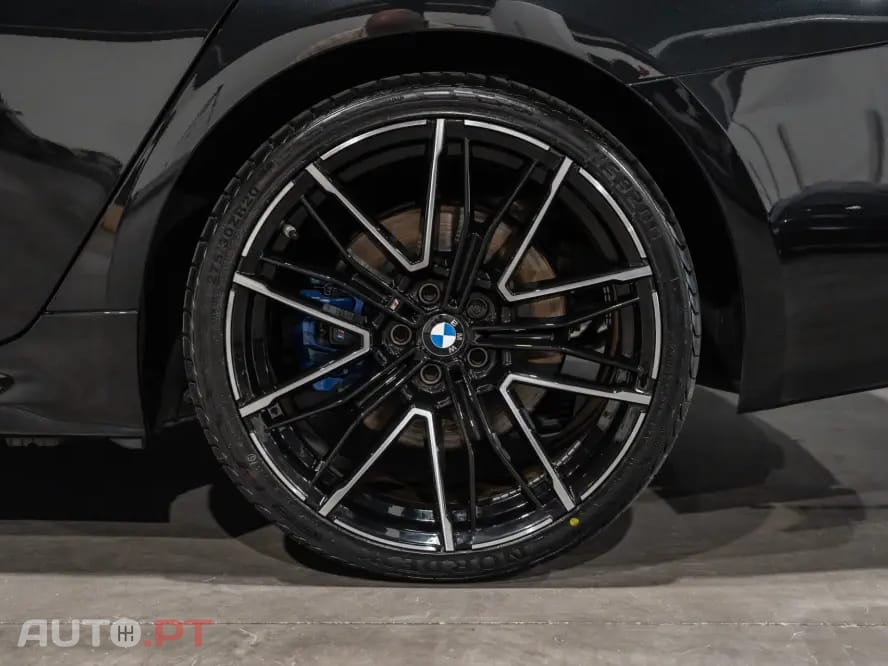 BMW 530 e Pack Desportivo M