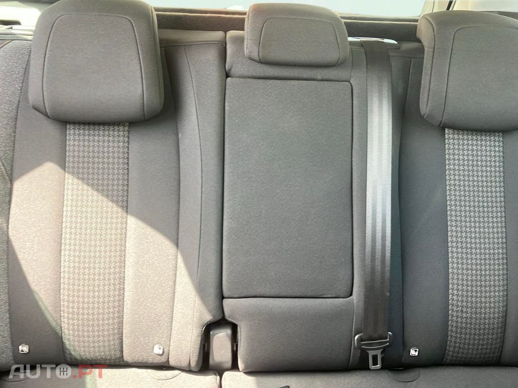 Peugeot 3008 1.5 BlueHDi Active