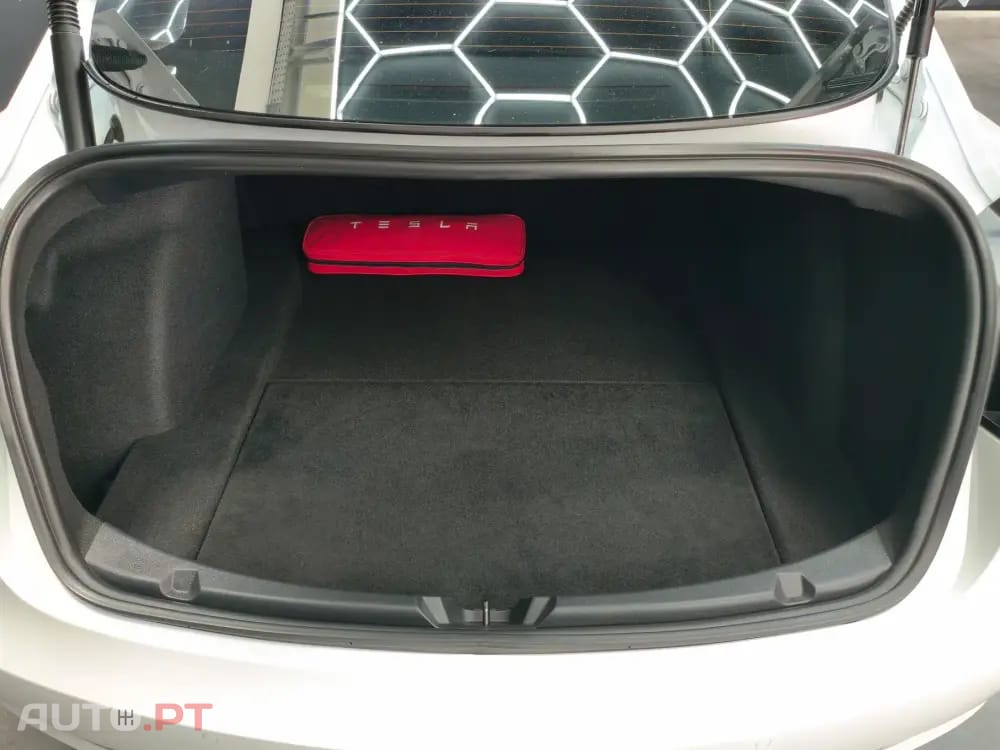 Tesla Model 3 Performance Tração Integral