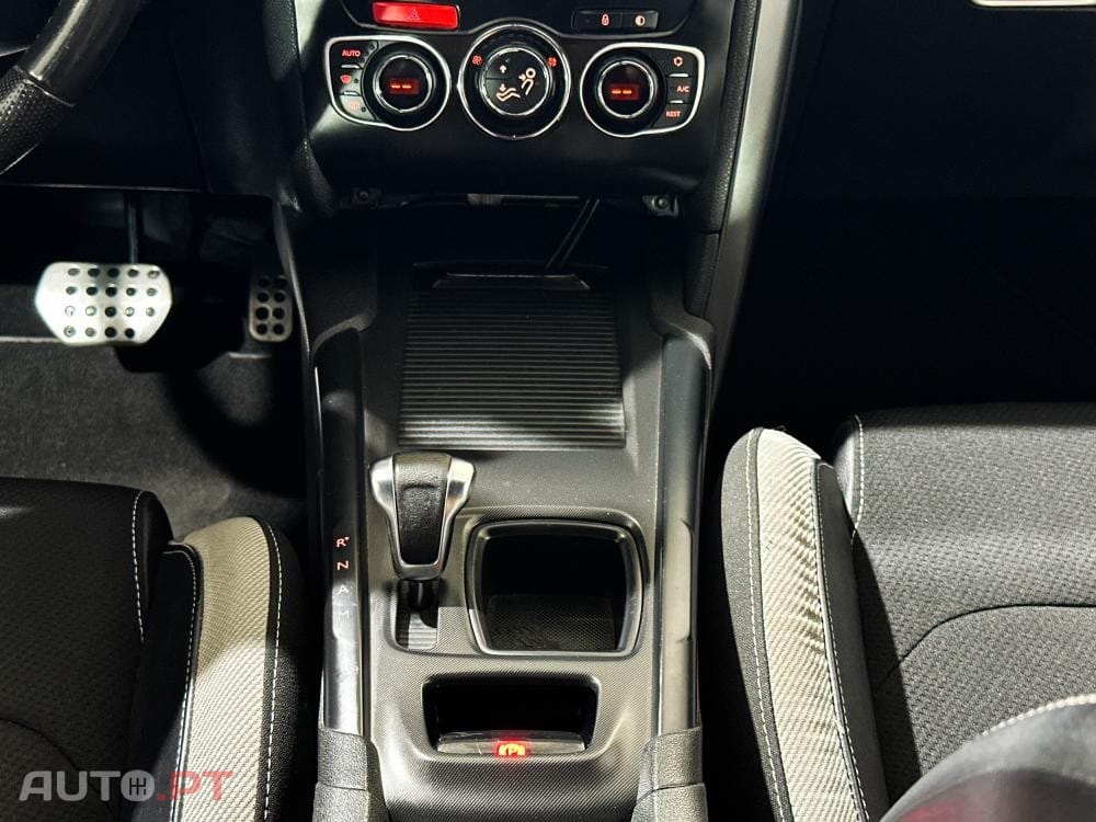 Citroen DS4 1.6 BlueHDi So Chic EAT6 J18