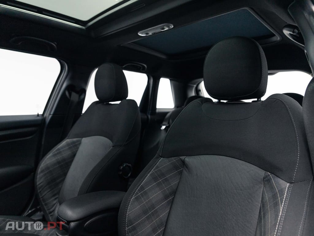 MINI Cooper Cooper D Auto