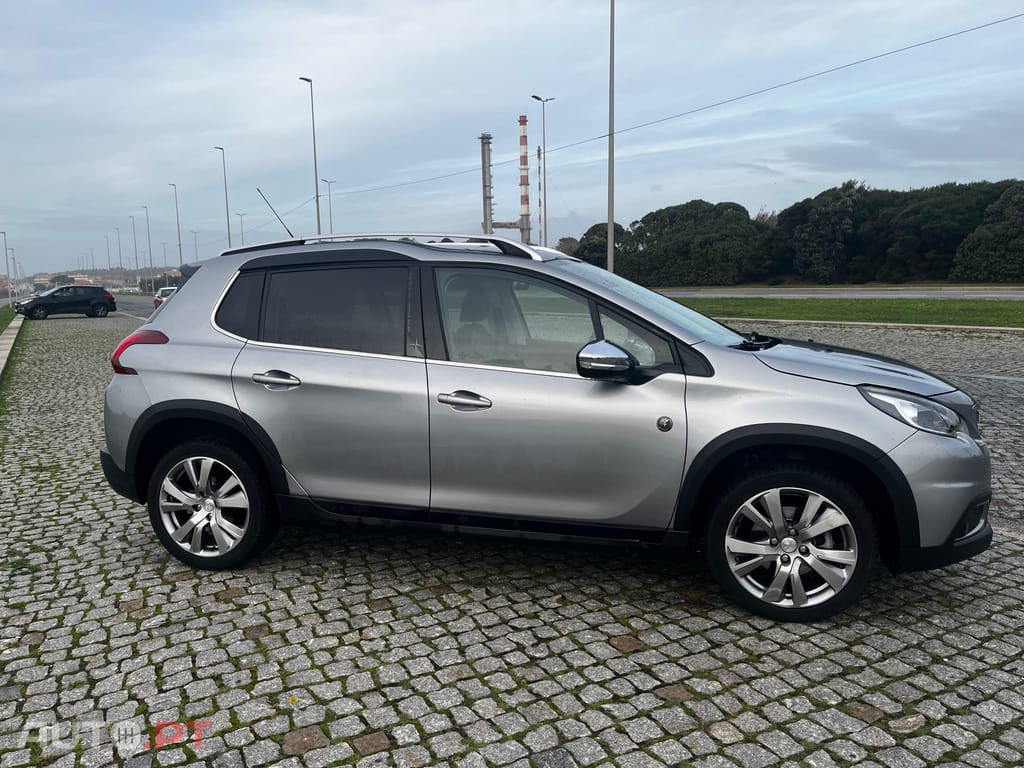 Peugeot 2008 1.2 PureTech Crossway EAT6
