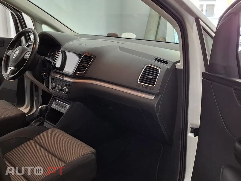 Volkswagen Sharan 2.0 TDI Confortline DSG