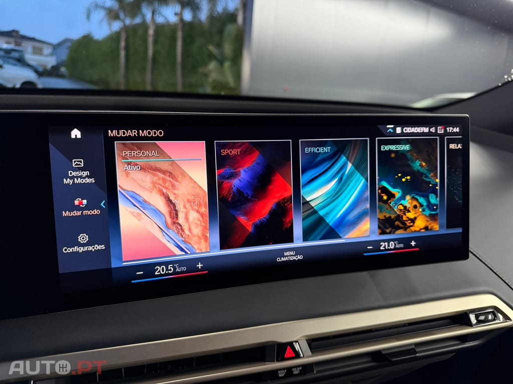 BMW iX xDrive 40 Pack Desportivo