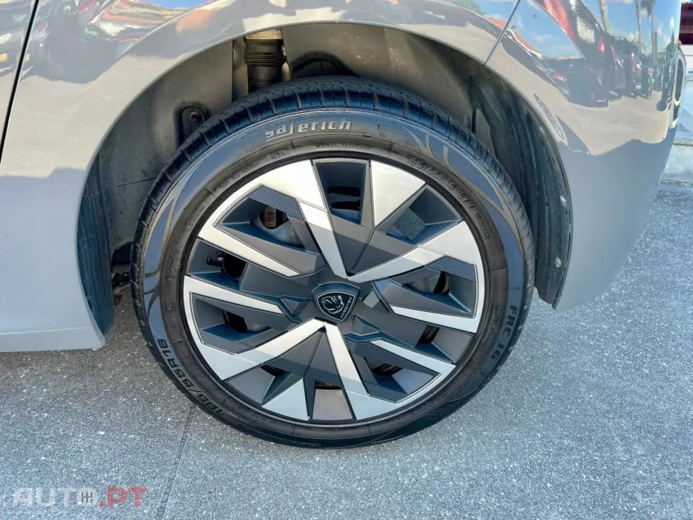 Peugeot 208 1.2 PureTech Active Pack