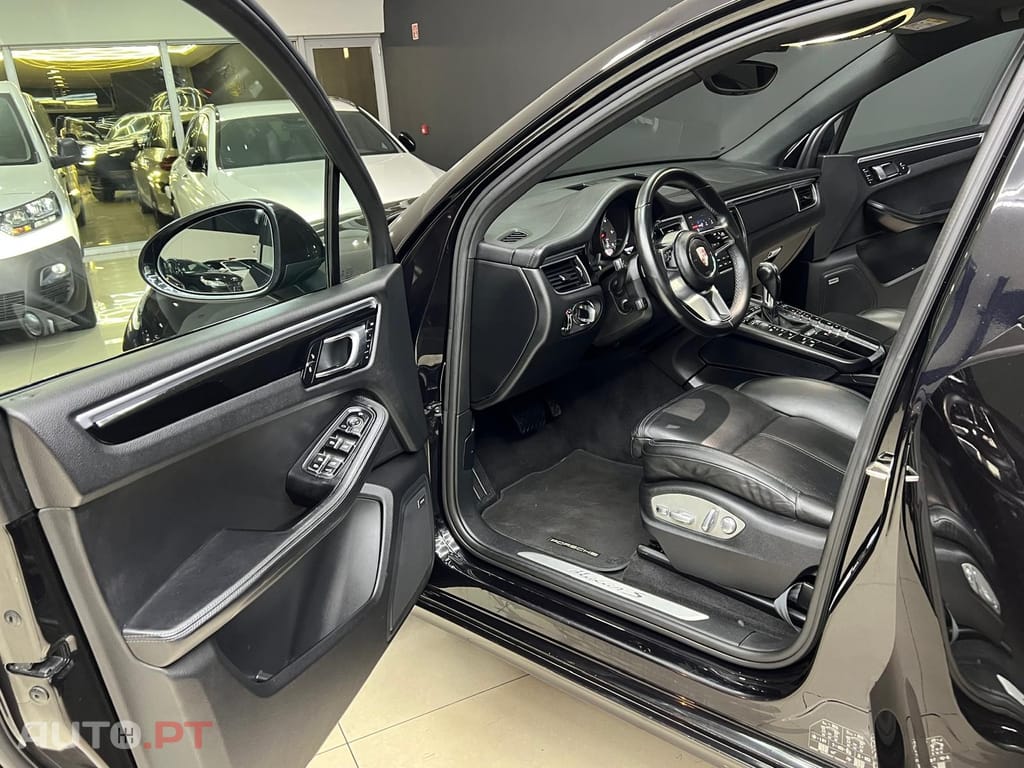 Porsche Macan S