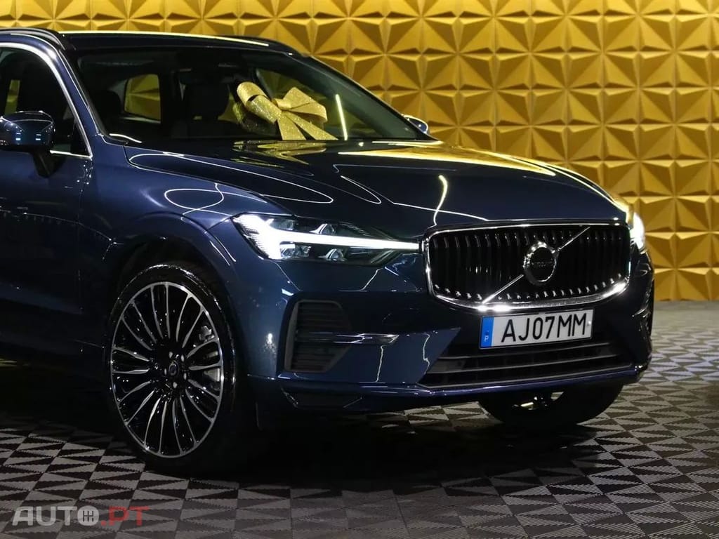 Volvo XC60 2.0 B4 Momentum