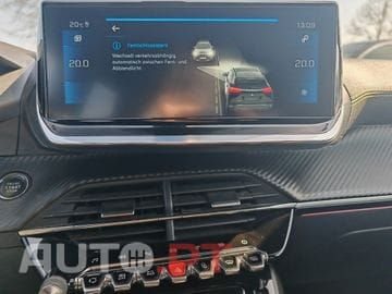 Peugeot 2008 1.2 PureTech Signature EAT6