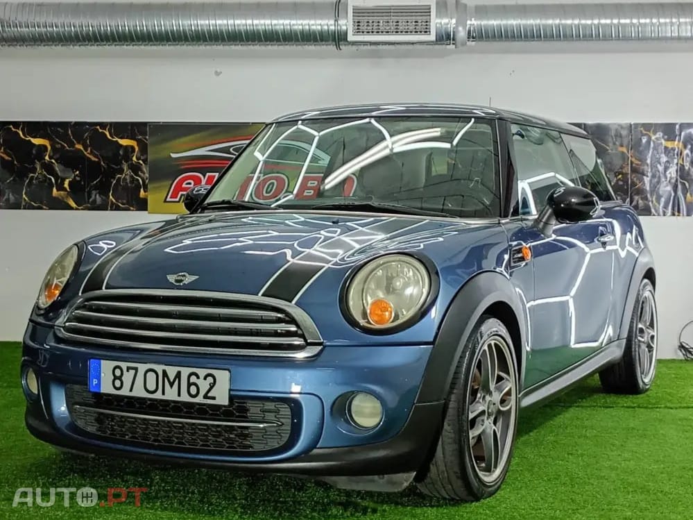 MINI Cooper Cooper D