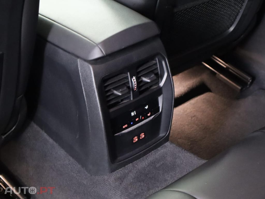BMW 330 e Auto Corporate Edition